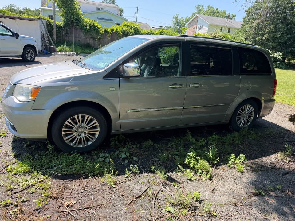 2015 Chrysler Town and Country